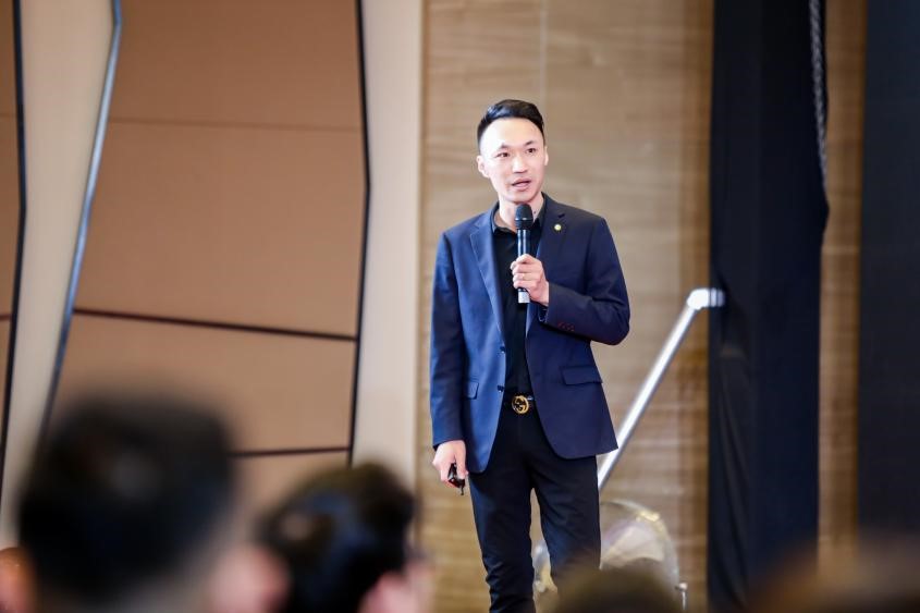 中投顧問研究總監郭凡禮出席2016上海區縣經濟論壇